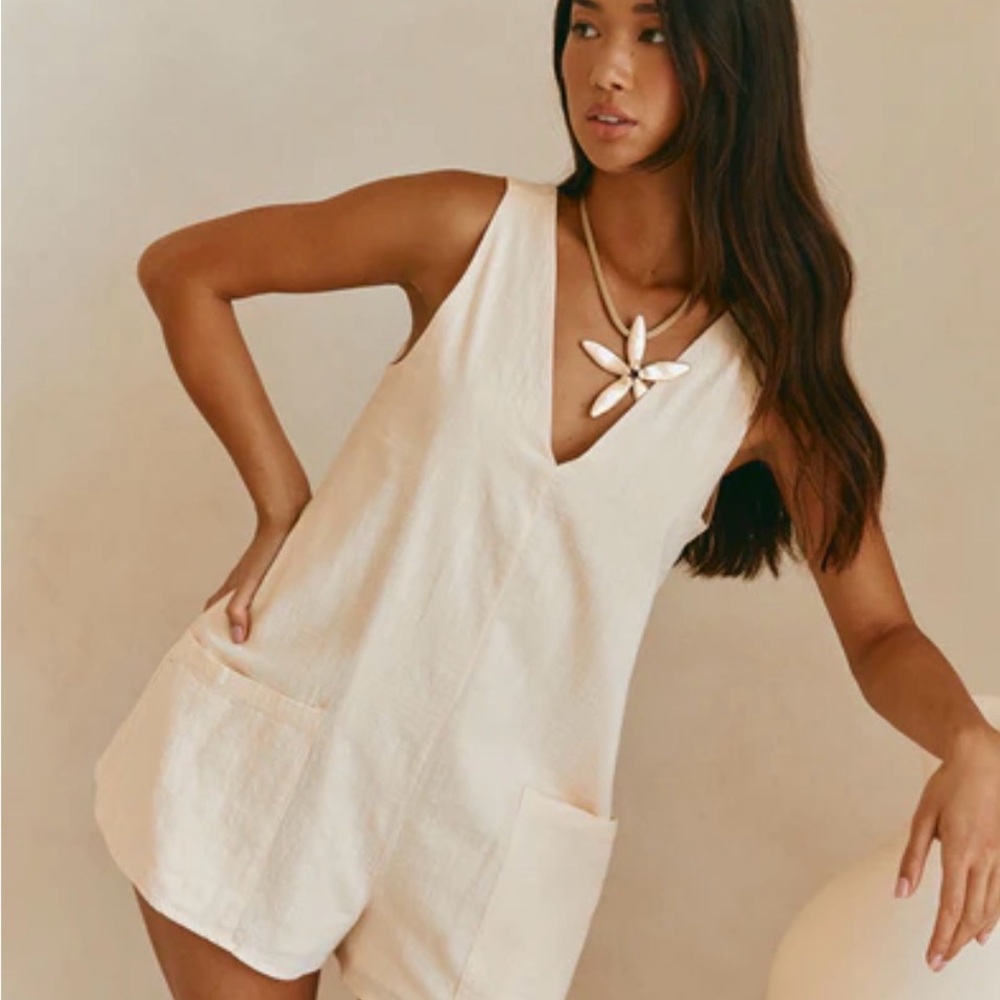 SABO Linen Romper Size S Cream Open Back Tie Minimalist
